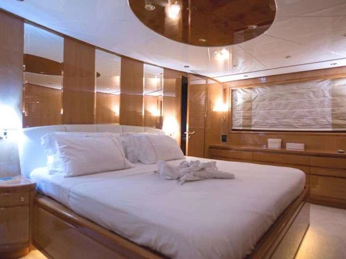 Noleggio Yacht di lusso con o senza skipper Posillipo a Atene