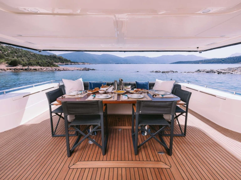 Noleggio barche Ferretti OXYGEN 8 a Atene su Samboat