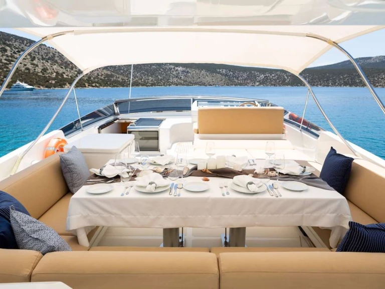 Noleggio Yacht di lusso San Lorenzo con patente nautica