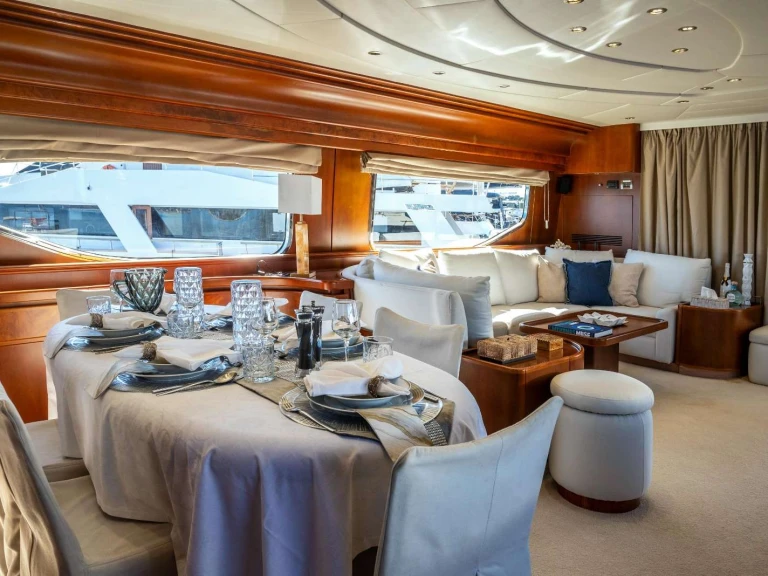 Noleggio Yacht di lusso con o senza skipper Posillipo a Atene