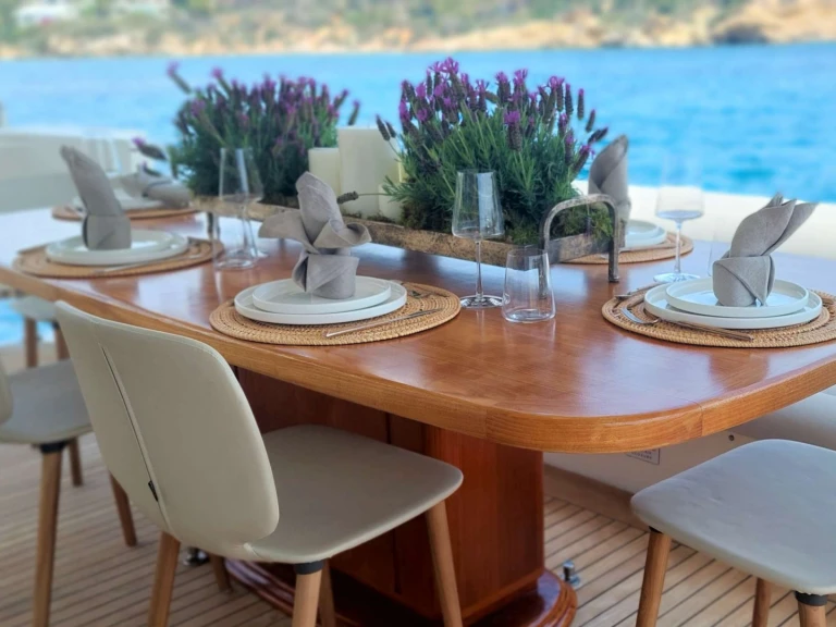 Noleggio Yacht di lusso con o senza skipper Posillipo a Grecia