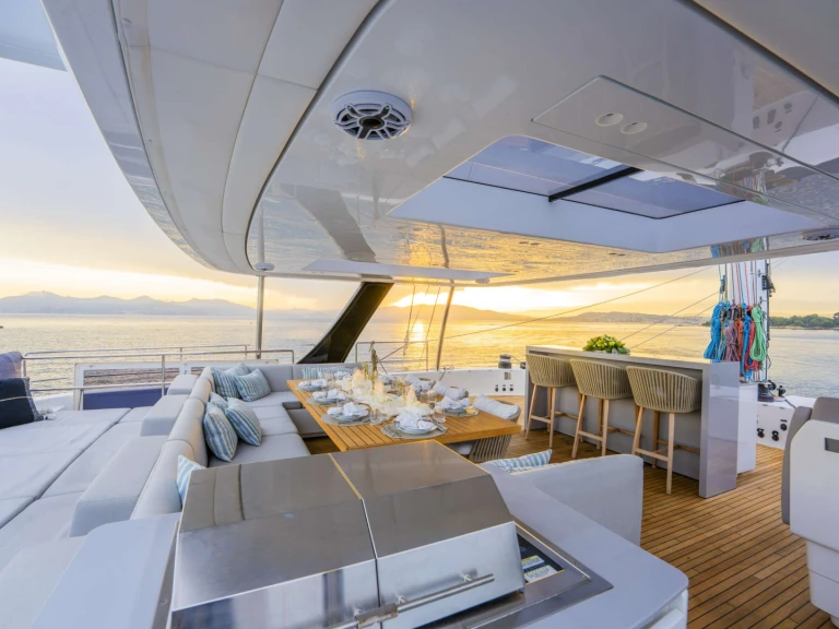 Noleggio barche Sunreef Halcyon a Napoli su Samboat
