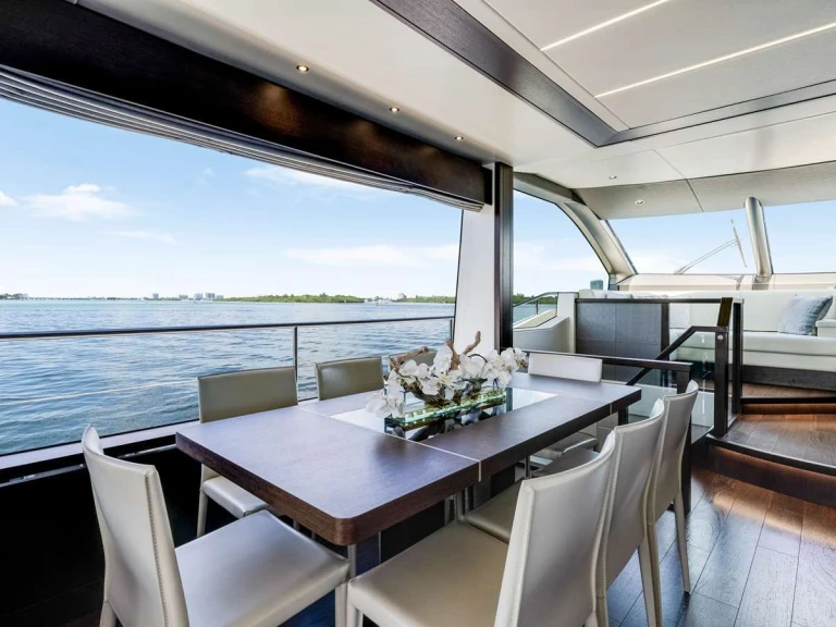 Noleggio Yacht di lusso con o senza skipper Sunseeker a Fort Lauderdale