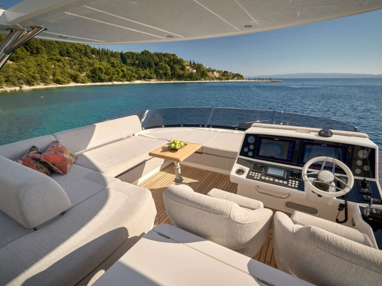 Noleggio Yacht di lusso a Croazia – Sunseeker Hideaway 