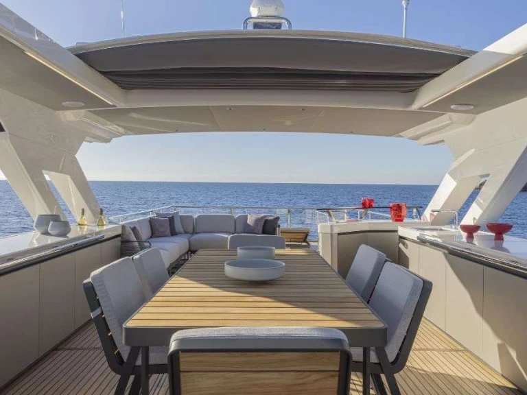 Noleggio Yacht di lusso con o senza skipper Absolute a Costa Azzurra