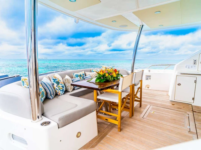 Yacht di lusso a noleggio a Nassau al miglior prezzo