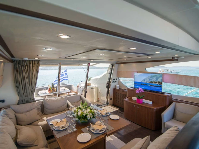 Sunseeker ELENTARI da affittare a  Grecia