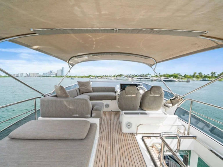 Yacht di lusso a noleggio a Miami al miglior prezzo