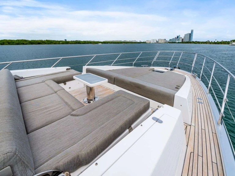 Azimut Water You Doing da affittare a  Miami