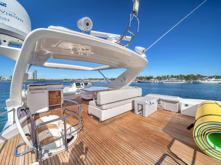 Noleggio Yacht di lusso con o senza skipper Azimut a Sunny Isles Beach (City)