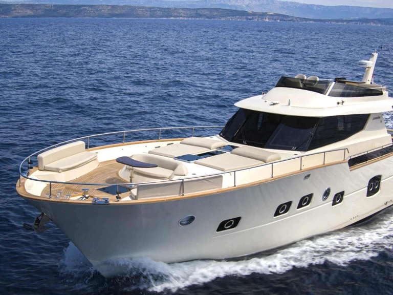 Noleggio Yacht di lusso con o senza skipper  a Spalato