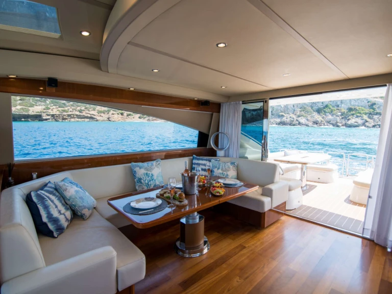 Noleggio Yacht di lusso con o senza skipper Princess, UK a Atene