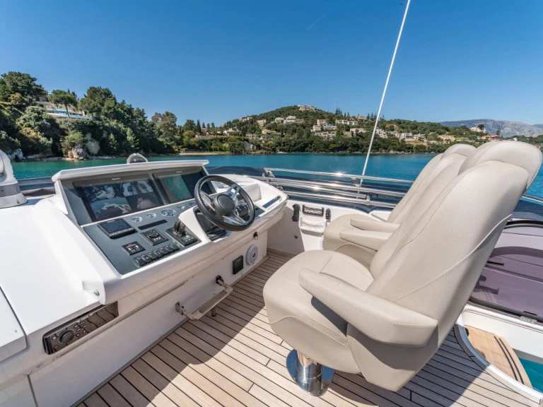 Noleggio a Gouviá – Princess, UK FAR & AWAY su SamBoat