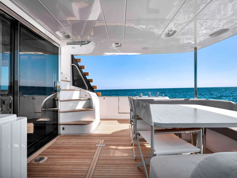 Noleggio Yacht di lusso con o senza skipper Azimut a Fort Lauderdale