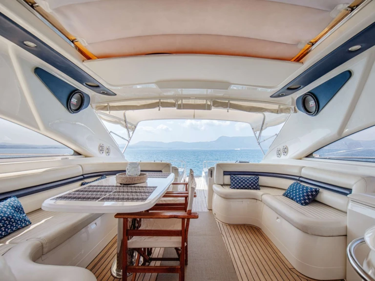 Noleggio barche Princess, UK EVENIA a Atene su Samboat