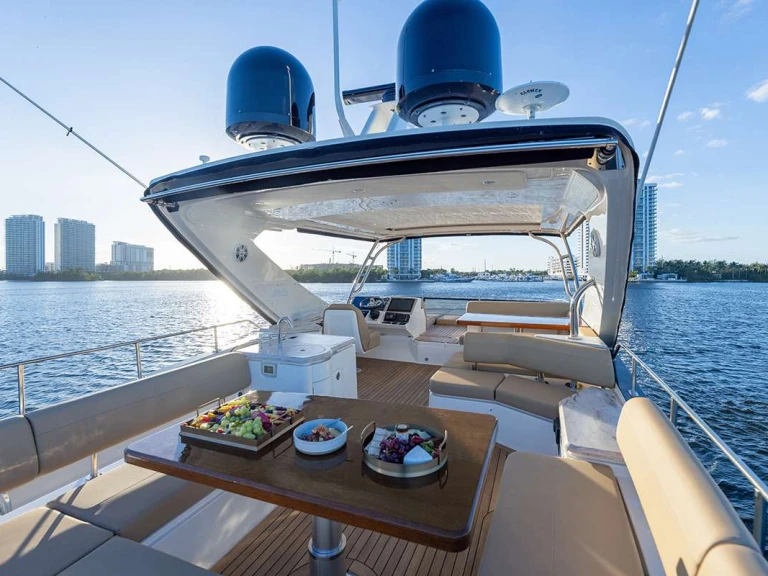 Noleggio Yacht di lusso con o senza skipper Sea Ray a Nassau