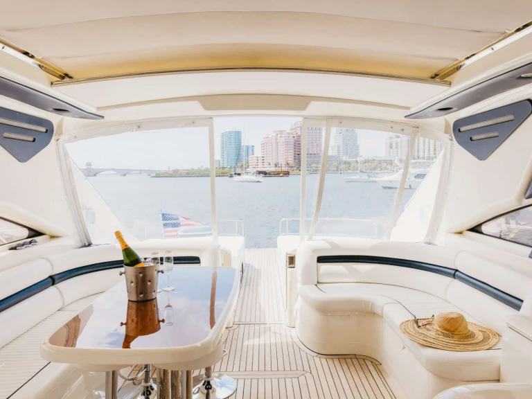 Princess Viking DEVONIA da affittare a  Palm Beach