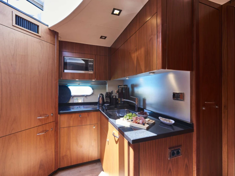 Noleggio Yacht di lusso con o senza skipper Sunseeker a Valletta