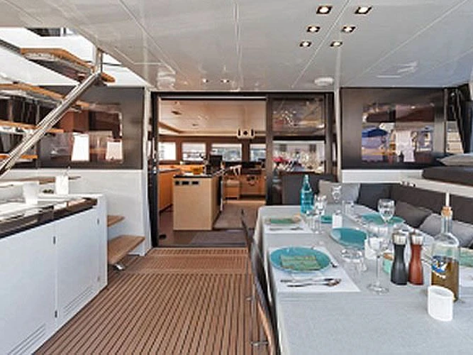 Noleggio Yacht di lusso Lagoon con patente nautica