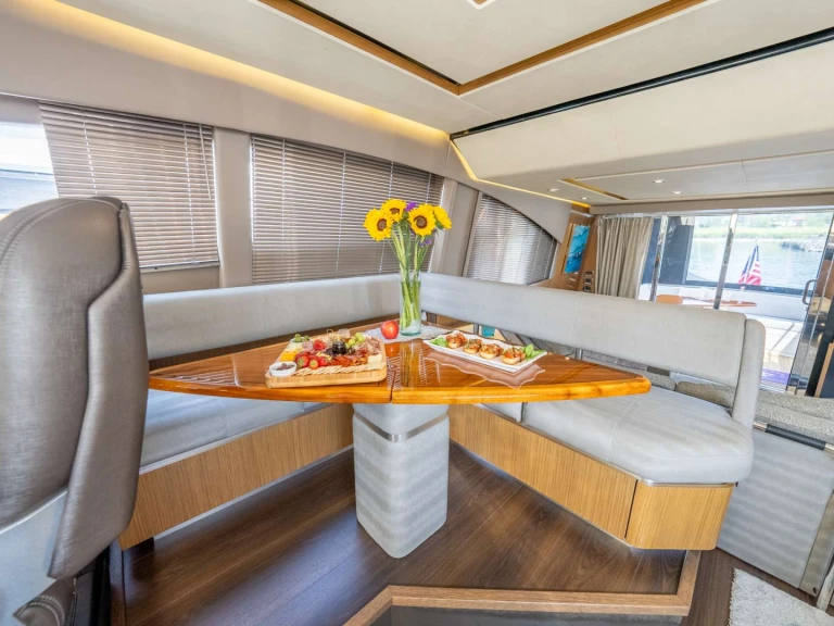 Noleggio Yacht di lusso a Manhasset – Sea Ray Sea Amber
