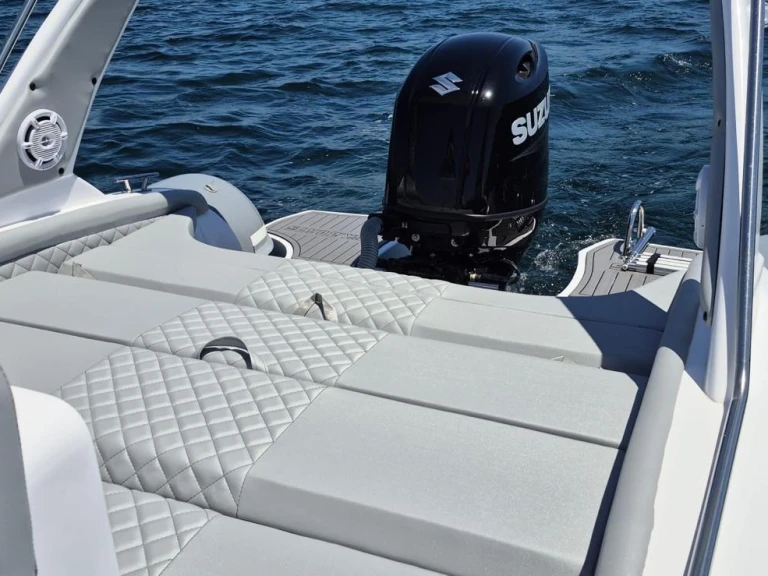 Noleggio barche mik mik 700 a Juan-les-Pins su Samboat