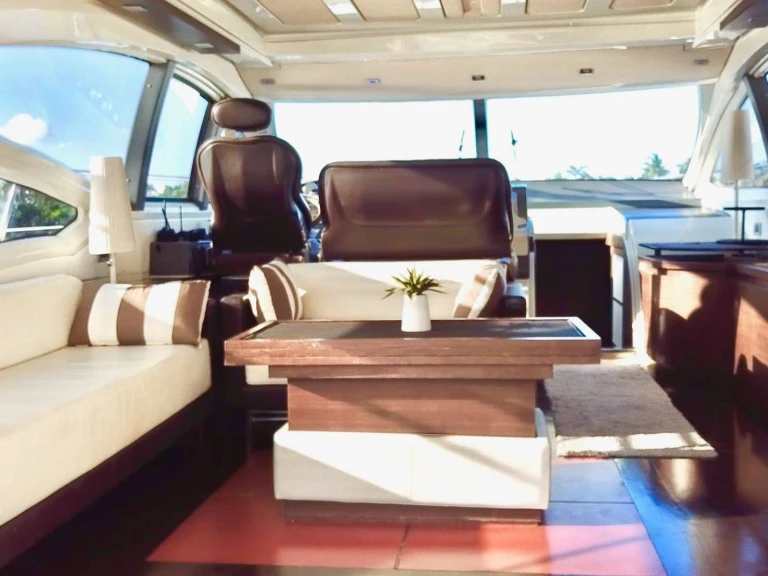 Noleggio Yacht di lusso con o senza skipper Azimut a Bahamas