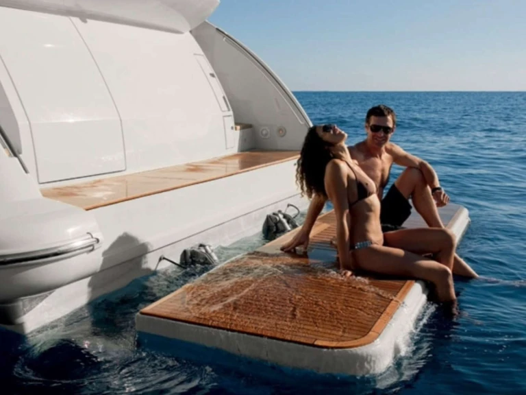 Yacht di lusso a noleggio a Bahamas al miglior prezzo
