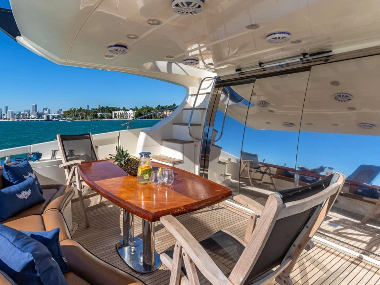 Noleggio a Miami – Azimut Priceless su SamBoat