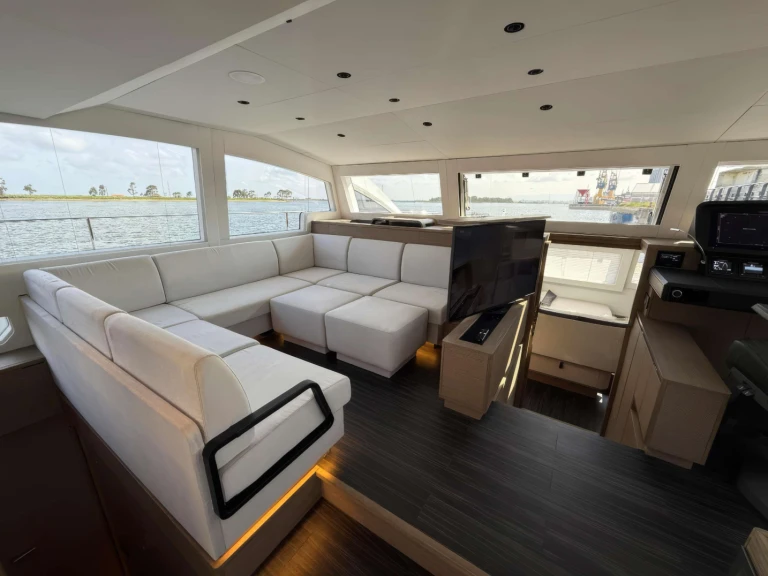 Noleggio barche Xquisite Yachts Xquisite Hybrid a Bahamas su Samboat