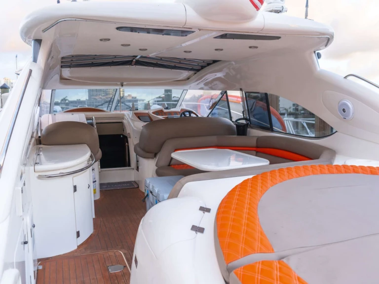 Noleggio Yacht di lusso a Bimini – Sunseeker Sanbella 2