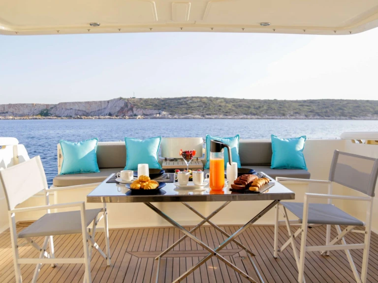 Noleggiare una Ferretti SUMMER CAMP a Atene