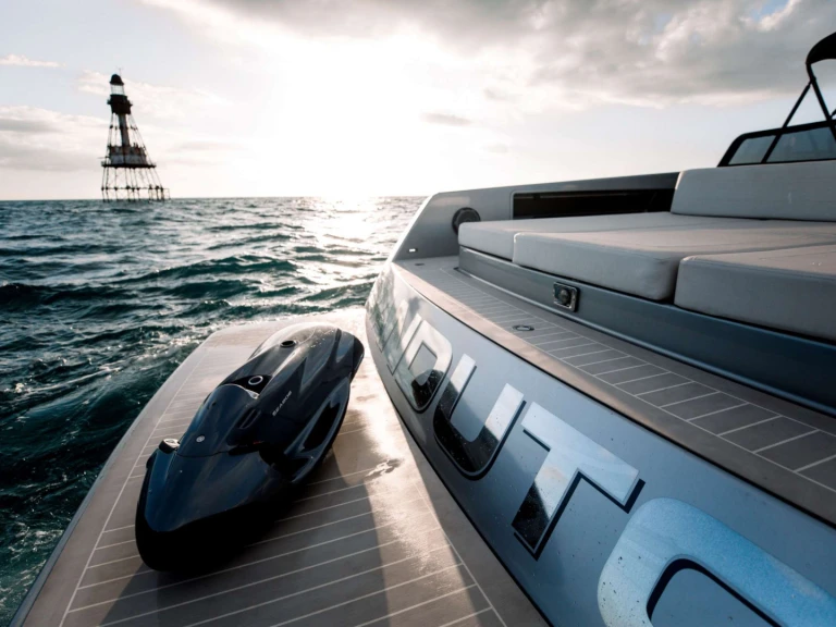 Noleggio Yacht di lusso a Miami – Van-Dutch 55 Van Dutch 