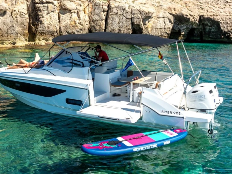 Noleggio a Saint-Laurent-du-Var – Bénéteau FLYER 9 SUNdeck su SamBoat