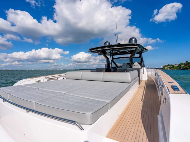 Pardo Yachts Sero da affittare a  Montauk