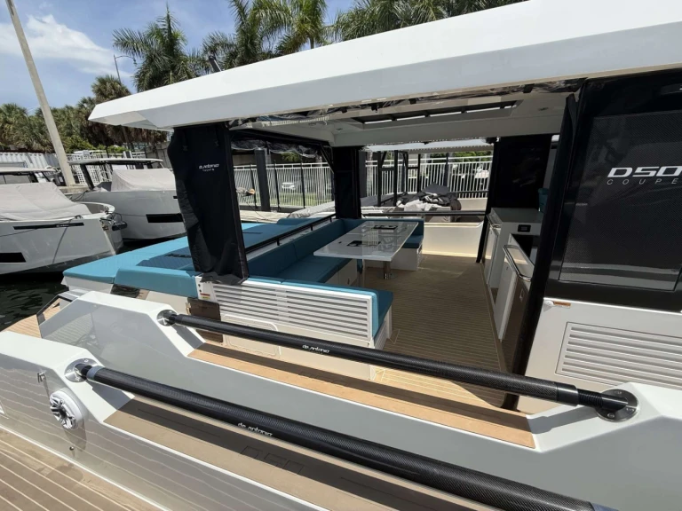Noleggio Yacht di lusso a Palm Beach – De Antonio La Ondina