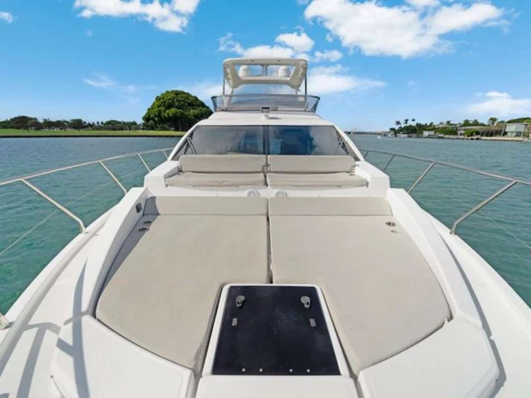 Noleggio a Miami – Azimut Kilauea su SamBoat