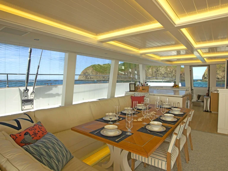 Noleggio Yacht di lusso Sunreef con patente nautica