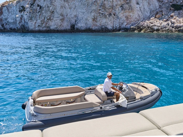 Fountaine Pajot SOL MADININA da affittare a  Atene