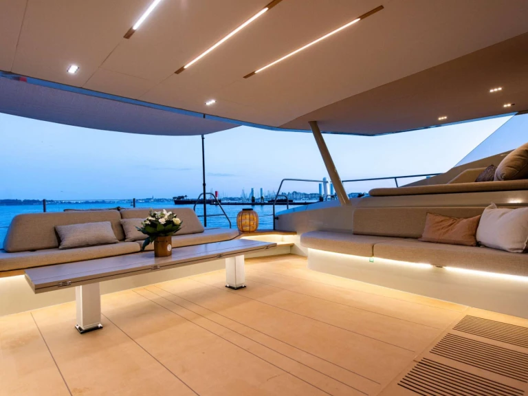 Custom GANANY da affittare a  Ajaccio