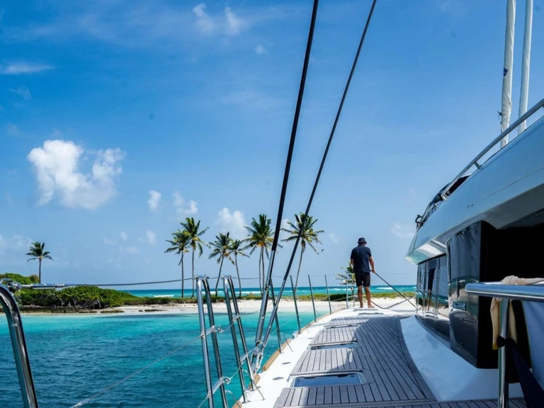 Noleggio Catamarano a Corsica – Fountaine Pajot LOOMA