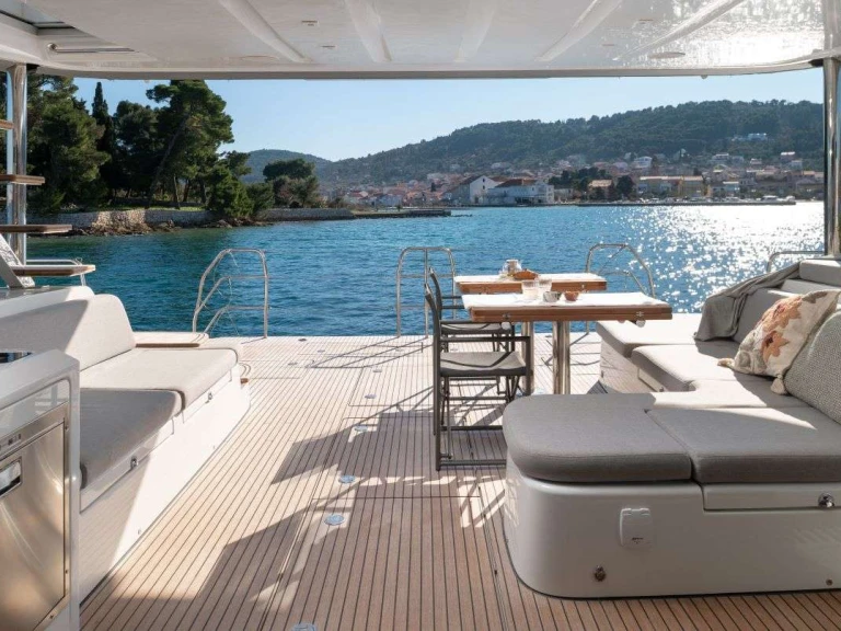 Yacht di lusso a noleggio a Spalato al miglior prezzo