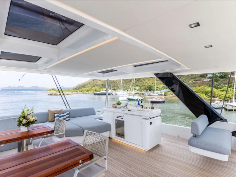 Noleggio Yacht di lusso Lagoon con patente nautica