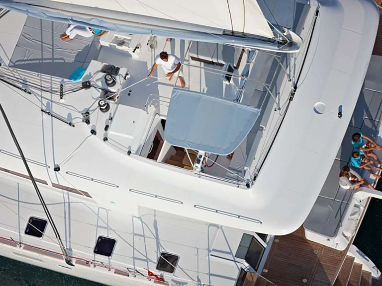 Noleggio Yacht di lusso con o senza skipper Lagoon a Fiumicino
