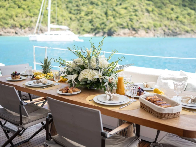 Noleggio Yacht di lusso Sunreef con patente nautica