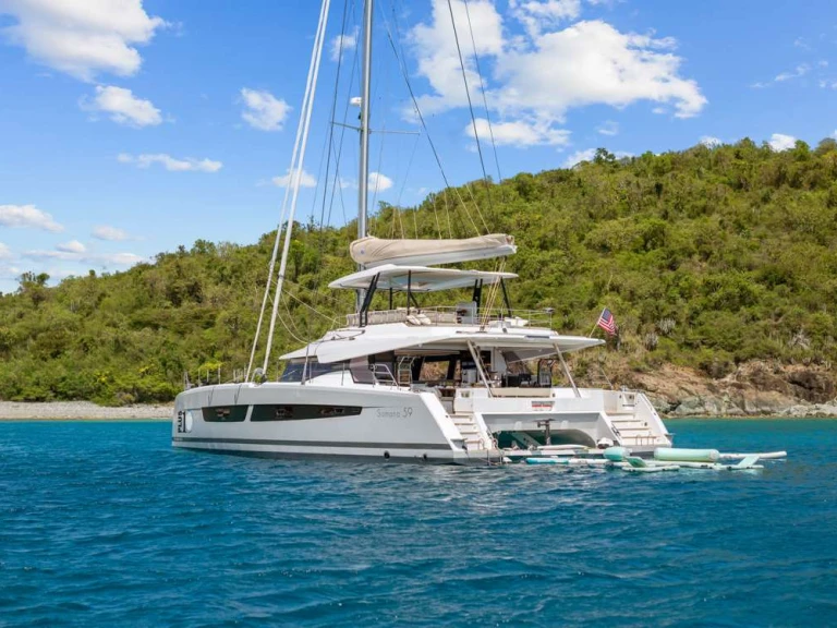 Noleggio Yacht di lusso Fountaine Pajot con patente nautica