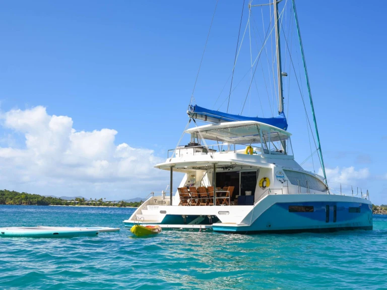 Yacht di lusso a noleggio a Isole Vergini Britanniche al miglior prezzo