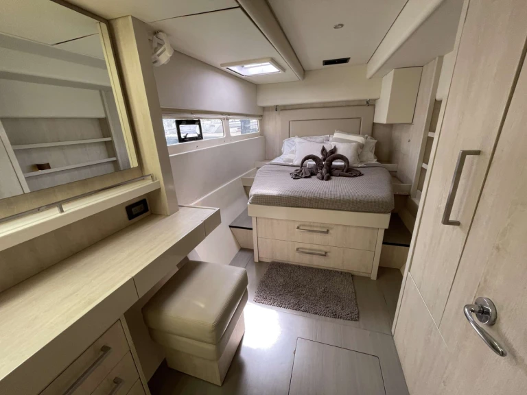Yacht di lusso a noleggio a Road Town al miglior prezzo
