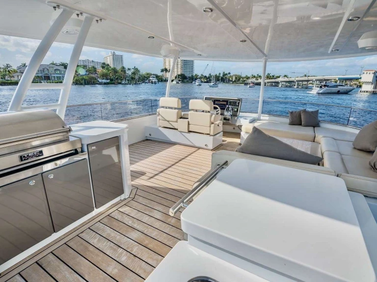 Noleggio barche Nishii Shipyards Cata a Nassau su Samboat