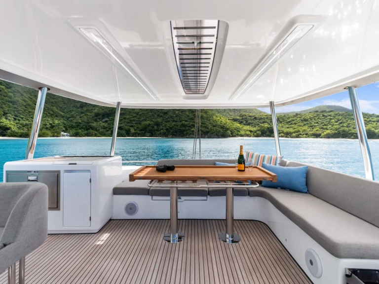 Noleggio Yacht di lusso Lagoon con patente nautica