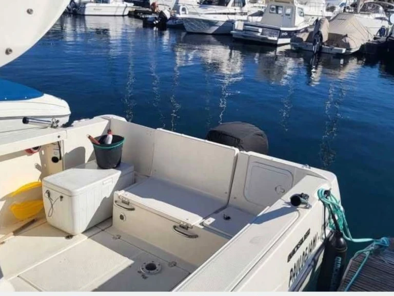 Noleggio barche Sesimbra economico Activ 605 Pilothouse